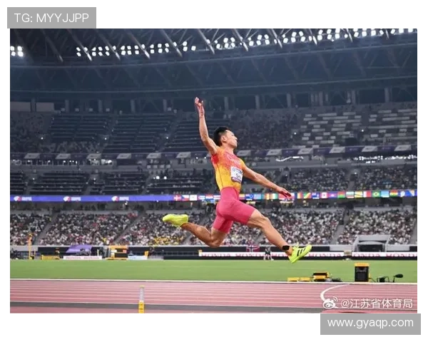 石雨豪张溟鲲双双晋级男子跳远决赛为中国田径争光