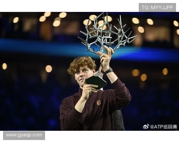 辛纳夺巴黎大师赛冠军成功重返世界第一 书写职业生涯新篇章