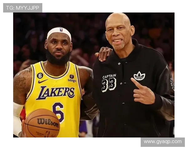 詹姆斯热情祝贺阿贾再次夺冠期待大妹子将荣耀带回家