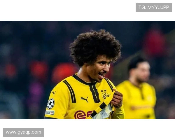 德天空报道多特蒙德积极推进阿德耶米续约经纪人门德斯与多队洽谈